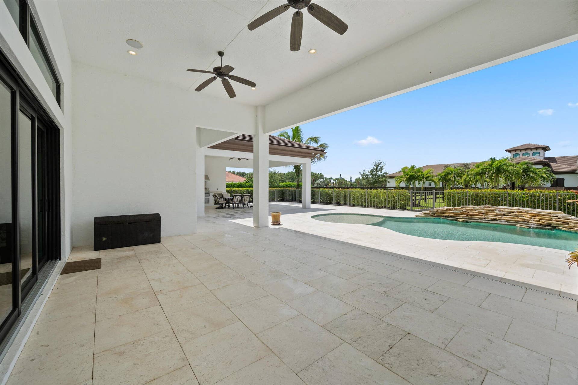 843 STALLION Drive, Loxahatchee, FL 33470 Deep patio