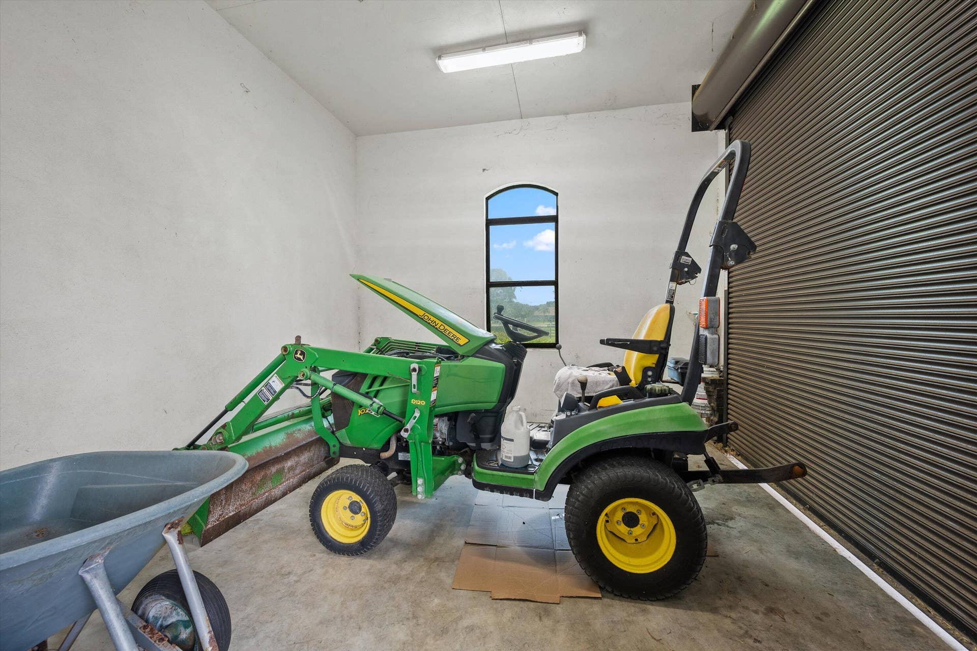 843 STALLION Drive, Loxahatchee, FL 33470 Utility garage in barn