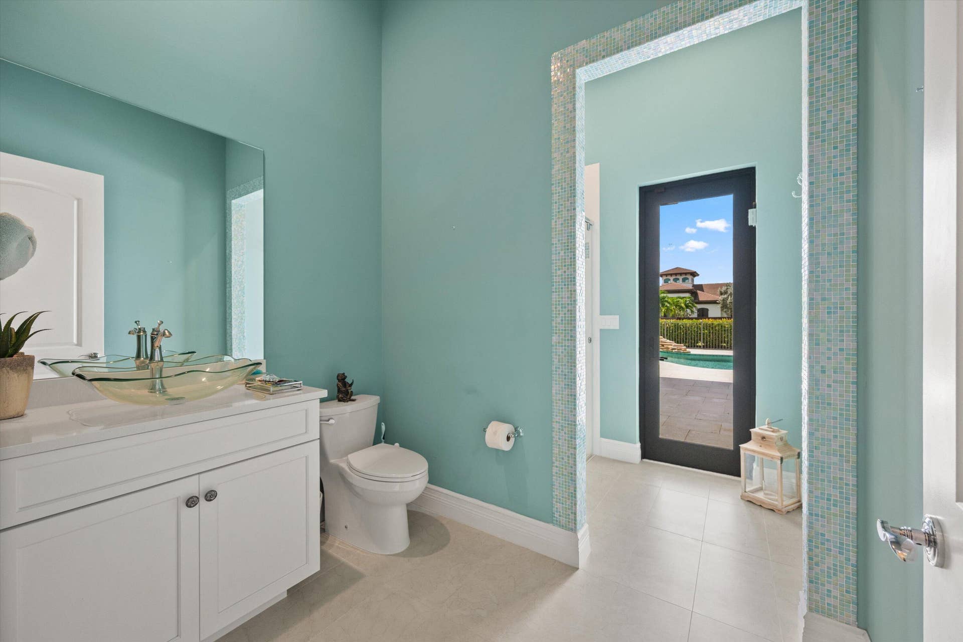 843 STALLION Drive, Loxahatchee, FL 33470 Fourth bedroom bathroom with cabana door