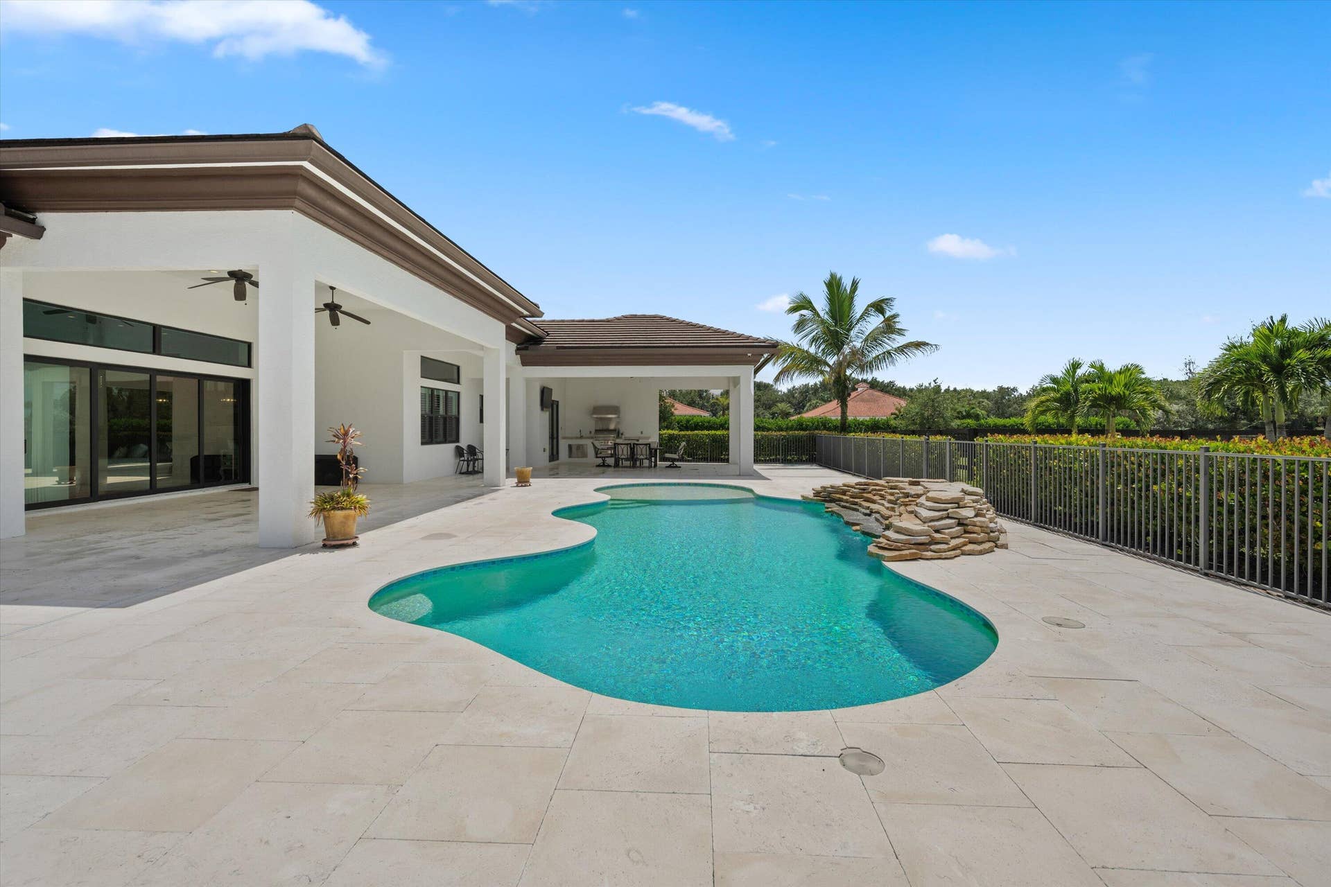 843 STALLION Drive, Loxahatchee, FL 33470 Heated pool