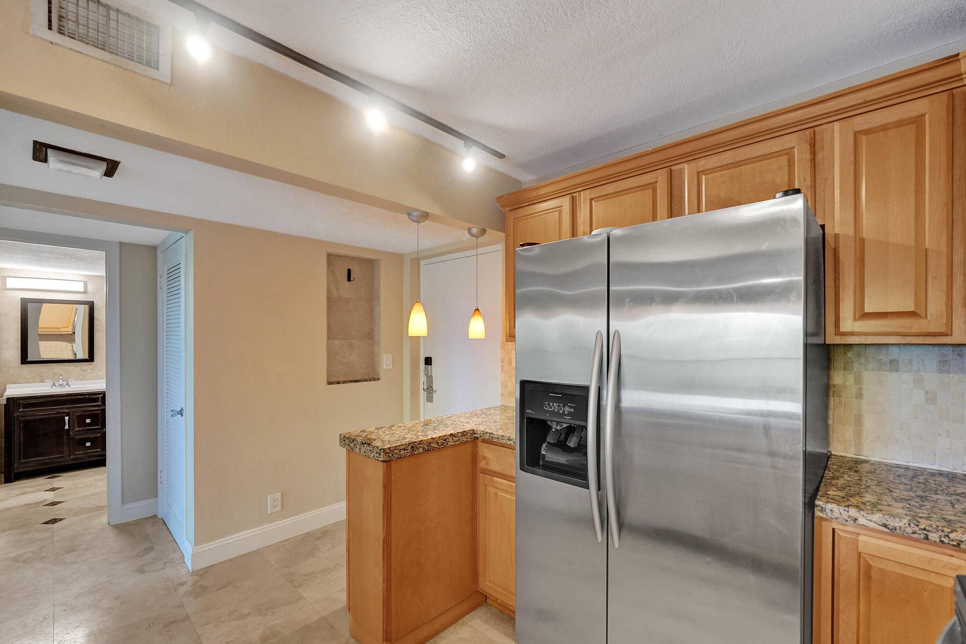 1000 RIVER REACH Drive, #506, Fort Lauderdale, FL 33315 DSC07709