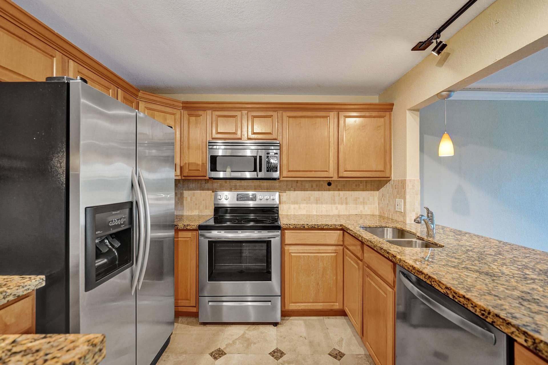 1000 RIVER REACH Drive, #506, Fort Lauderdale, FL 33315 DSC07700