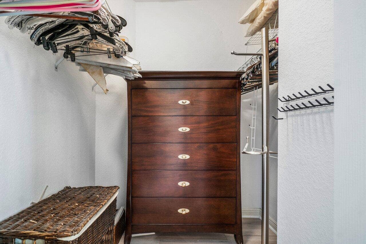 5540 VIA DE LA PLATA Circle, Delray Beach, Delray Beach, FL 33484 Owner's Closet 2