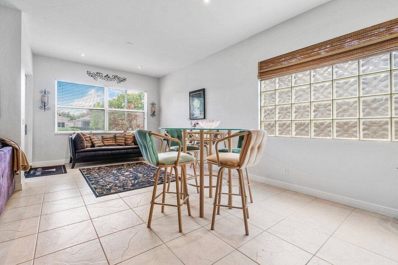 5540 VIA DE LA PLATA Circle, Delray Beach, Delray Beach, FL 33484 Eat In Kitchen