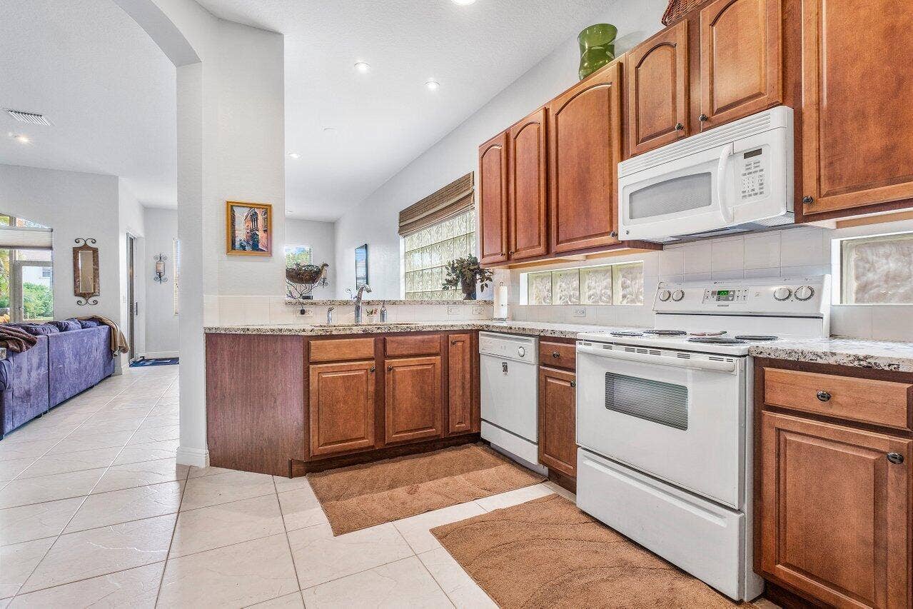5540 VIA DE LA PLATA Circle, Delray Beach, Delray Beach, FL 33484 Kitchen