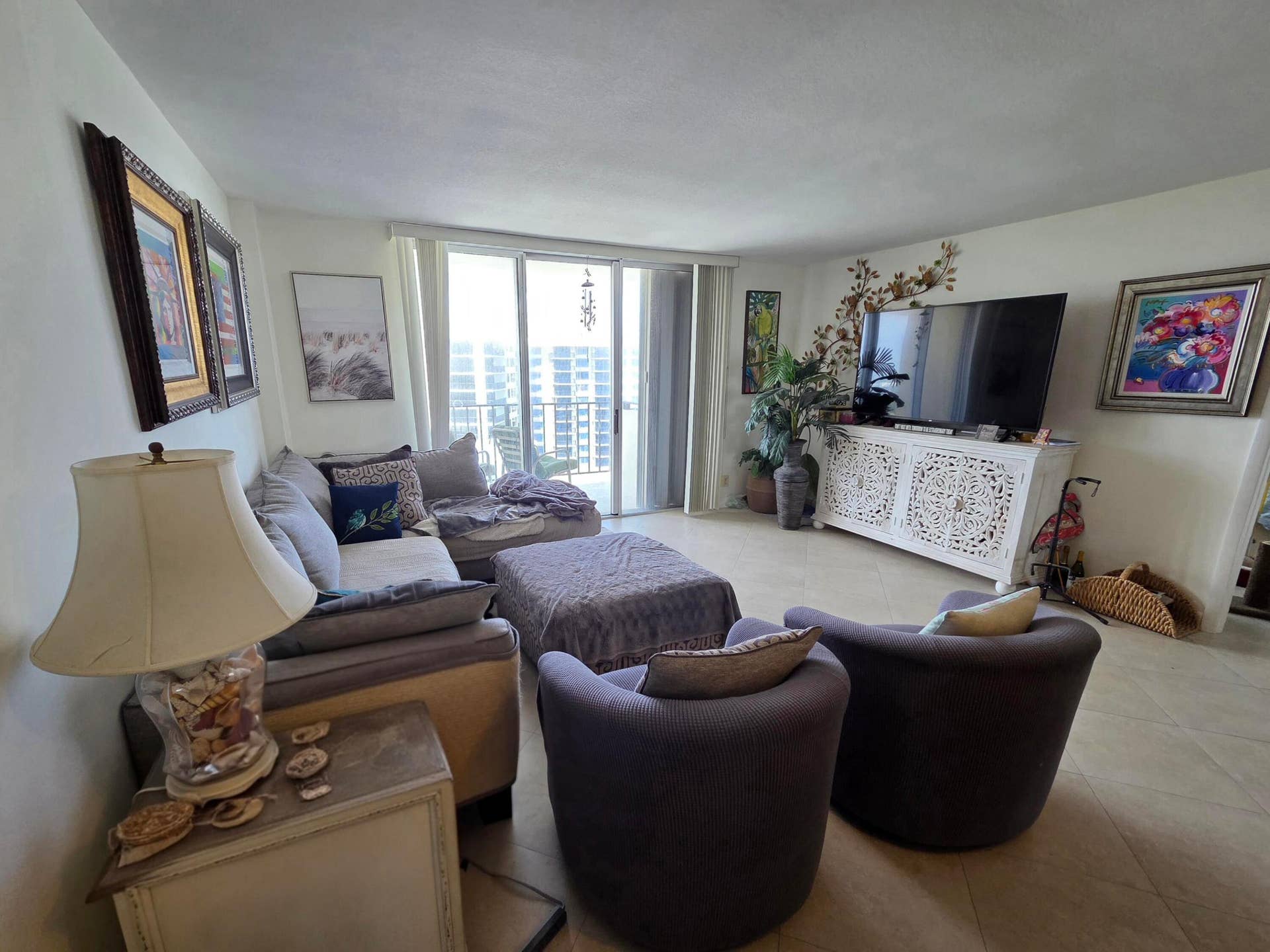 1900 S Ocean Blvd 15-K living and dining