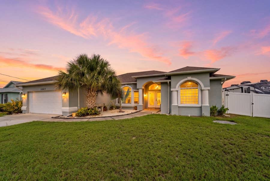 Property photo for 1043 SW IDOL Avenue, Port St Lucie, FL