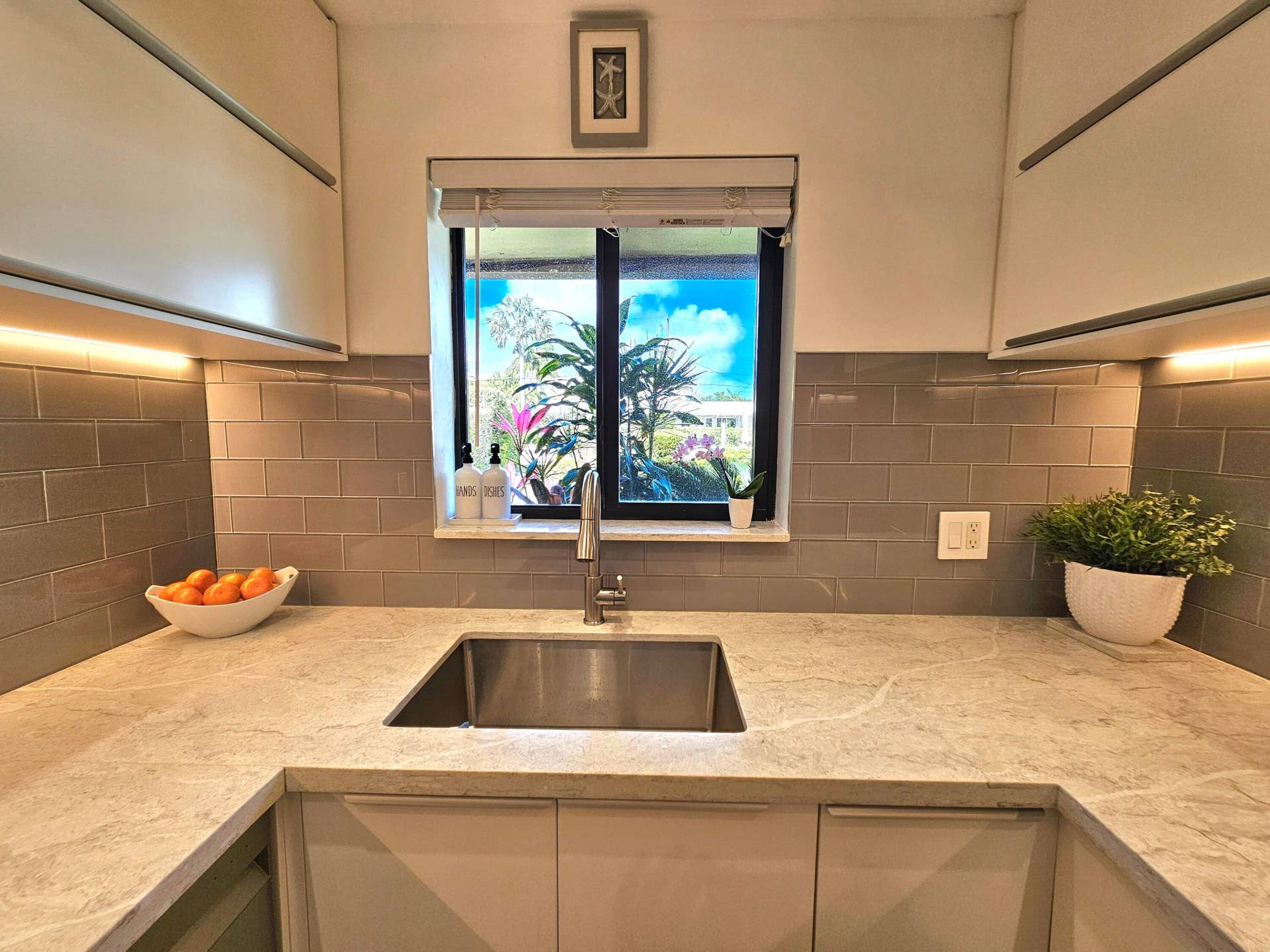 DEEP FARMERS SINK AND WINDOW WITH A VIEW