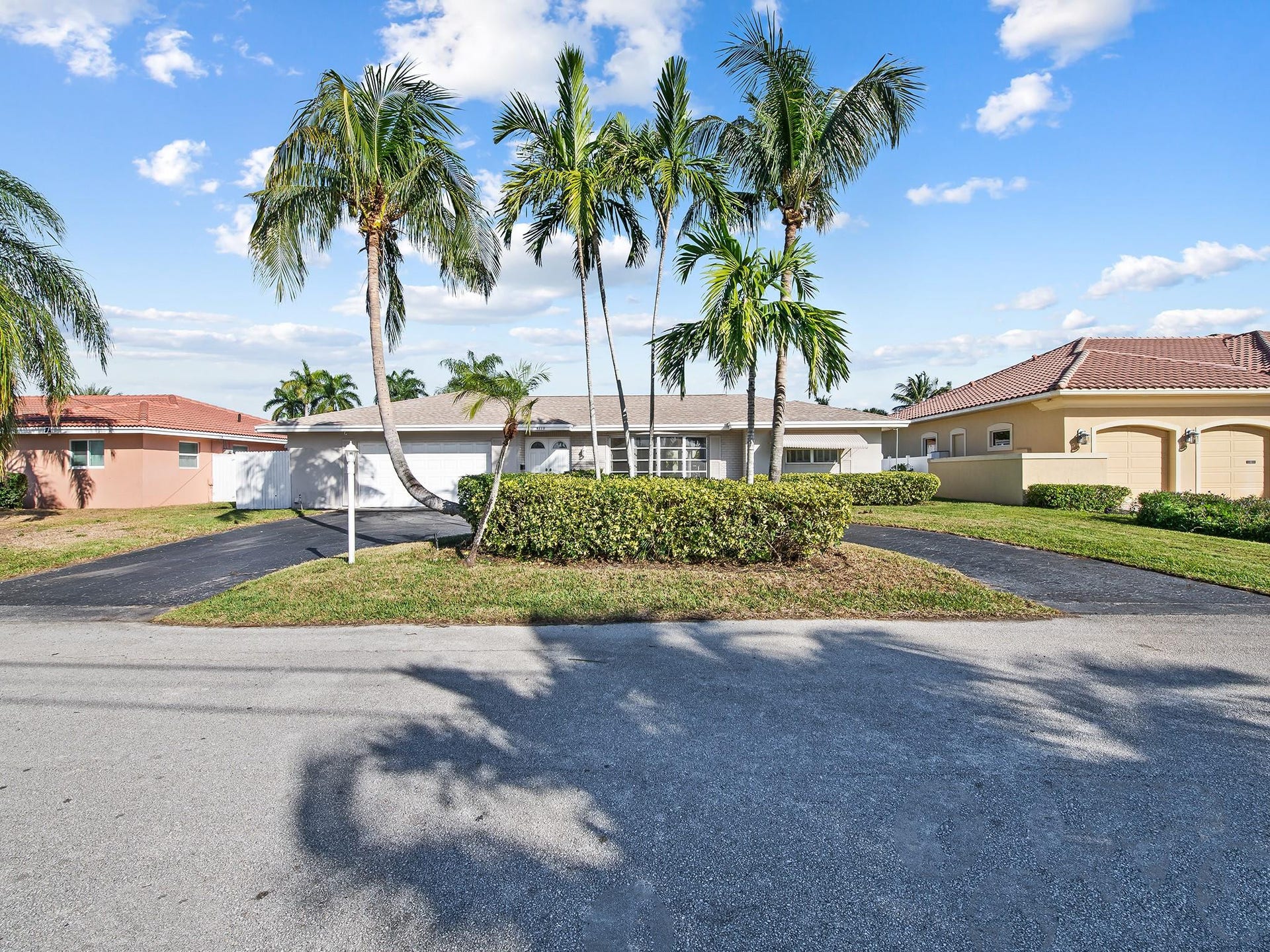 4110 NE 24TH Avenue, Lighthouse Point, Lighthouse Point, FL 33064 Photo 4