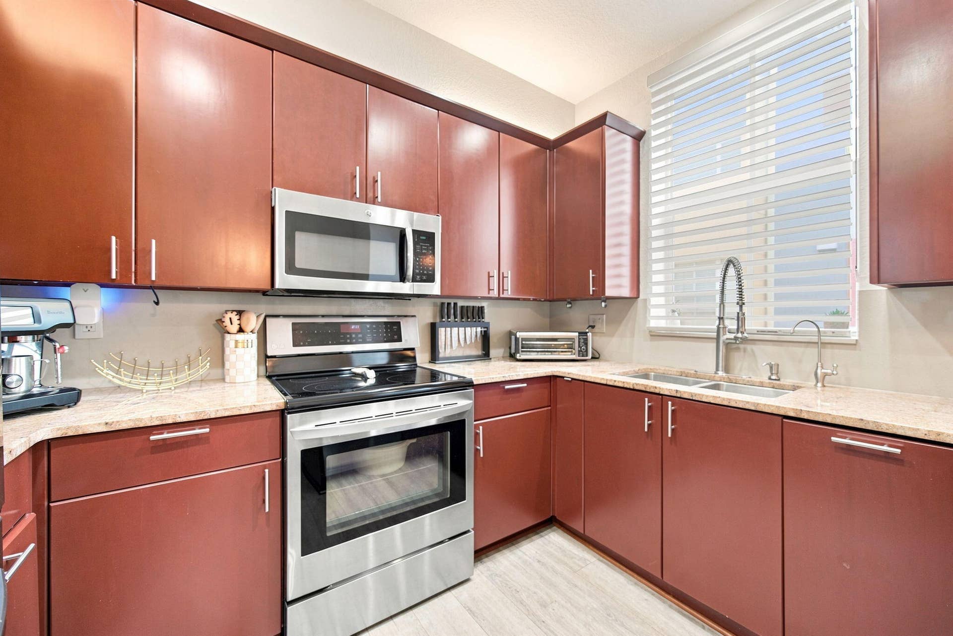 506 NE 7TH Avenue, #1, Fort Lauderdale, FL 33301 24-web-or-mls-506-ne-7th-ave-1