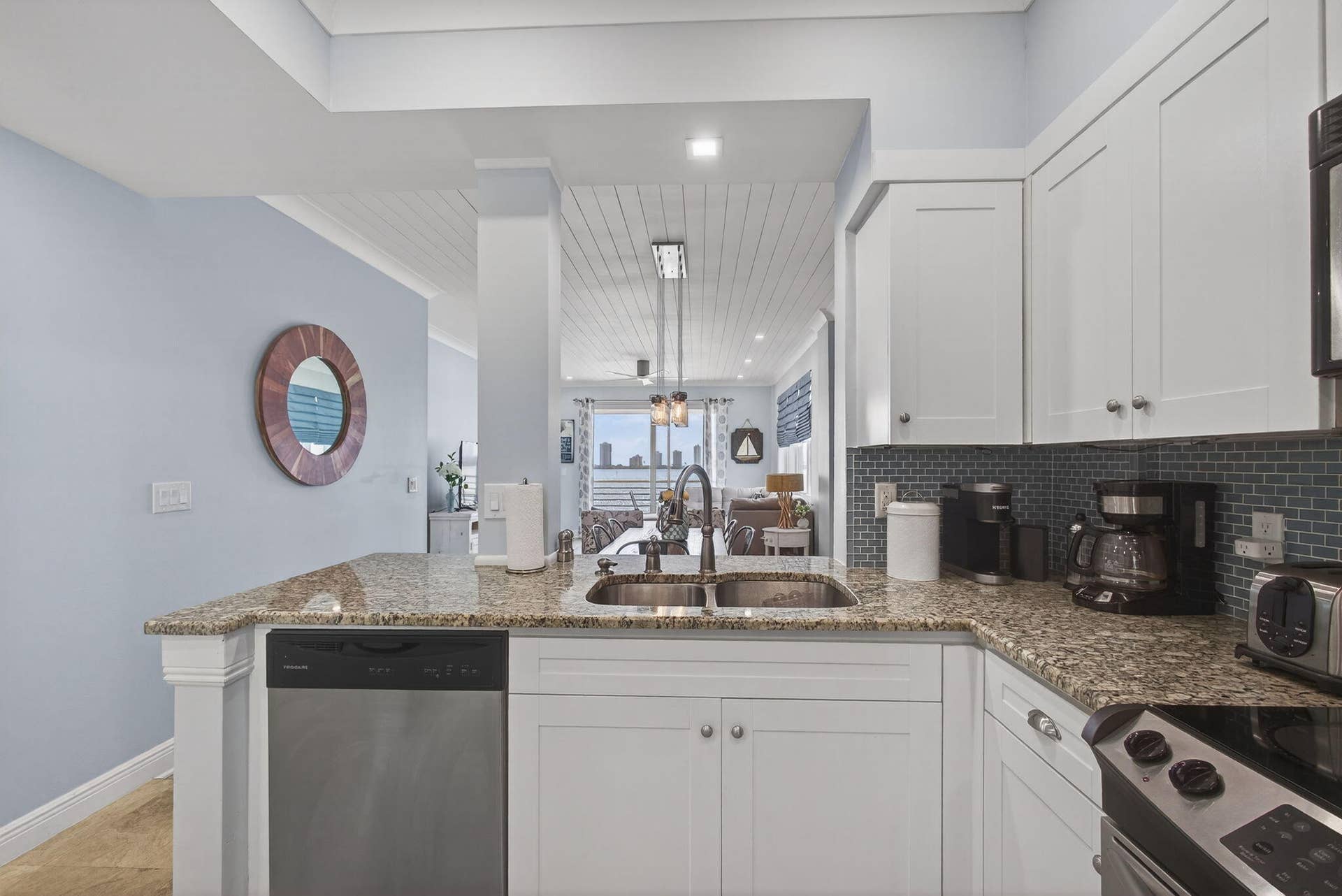 105 Paradise Harbour Boulevard, #501, North Palm Beach, FL 33408 Kitchen