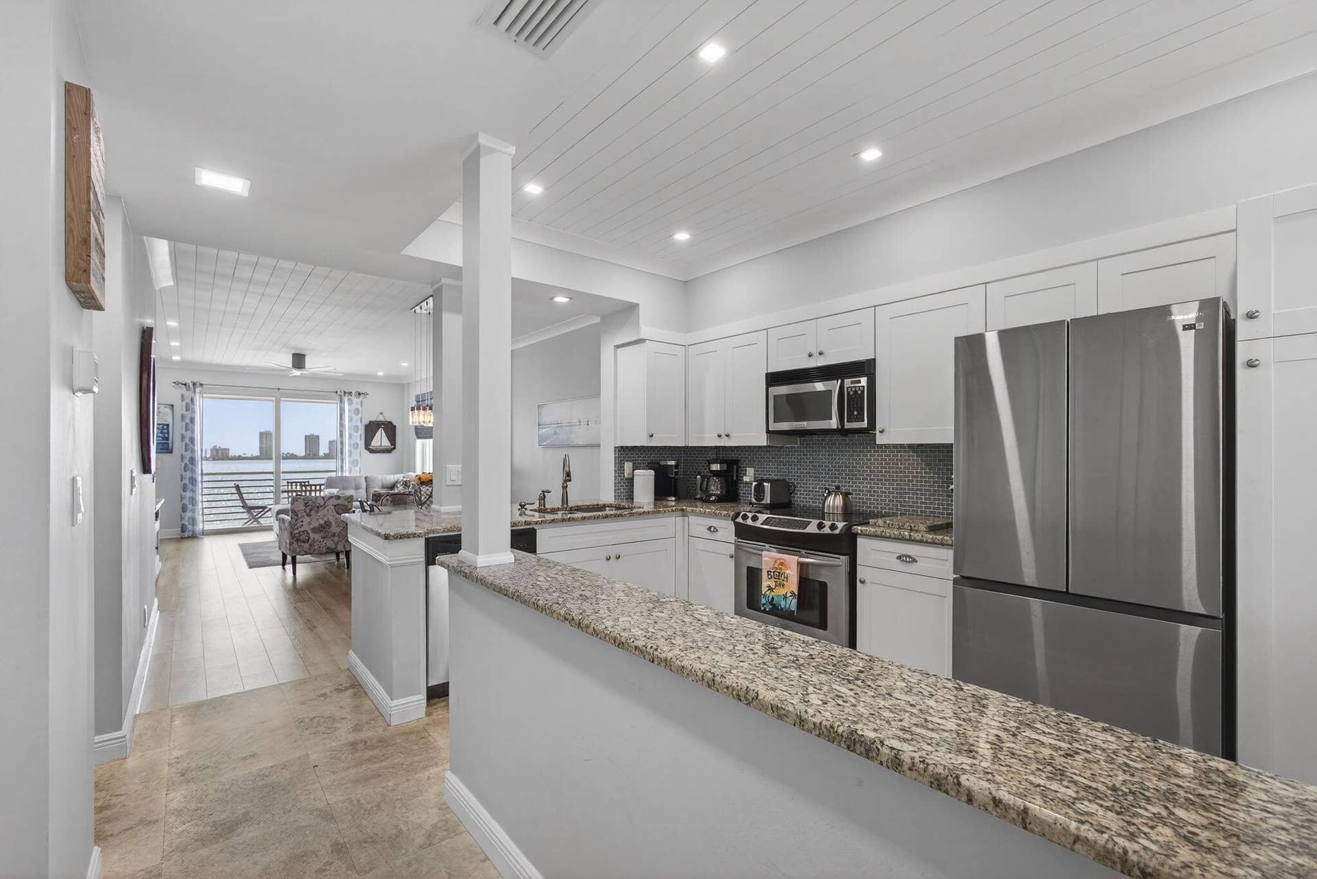 105 Paradise Harbour Boulevard, #501, North Palm Beach, FL 33408 Kitchen