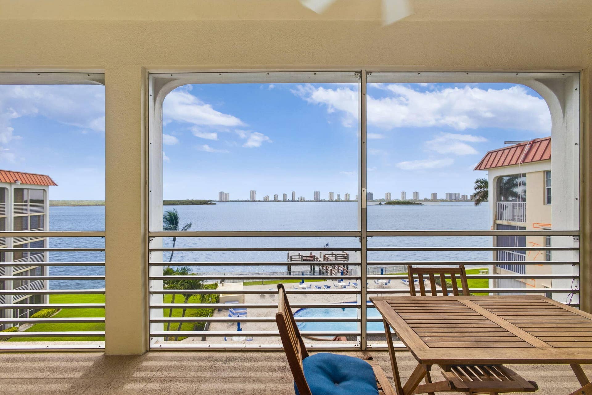 105 Paradise Harbour Boulevard, #501, North Palm Beach, FL 33408 Views