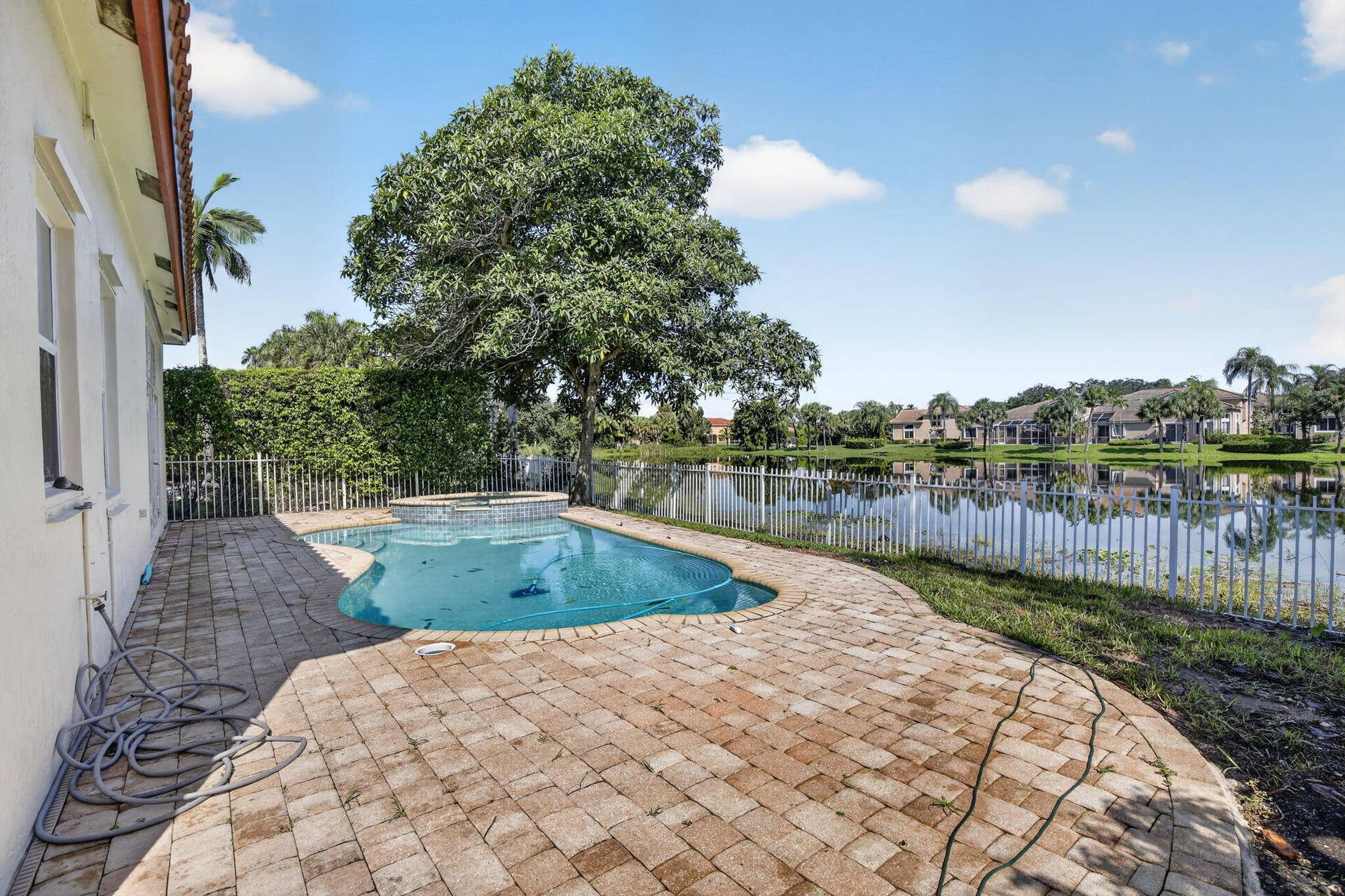 15891 SW 14TH Street, Pembroke Pines, FL 33027 41-web-or-mls-_A7A7057