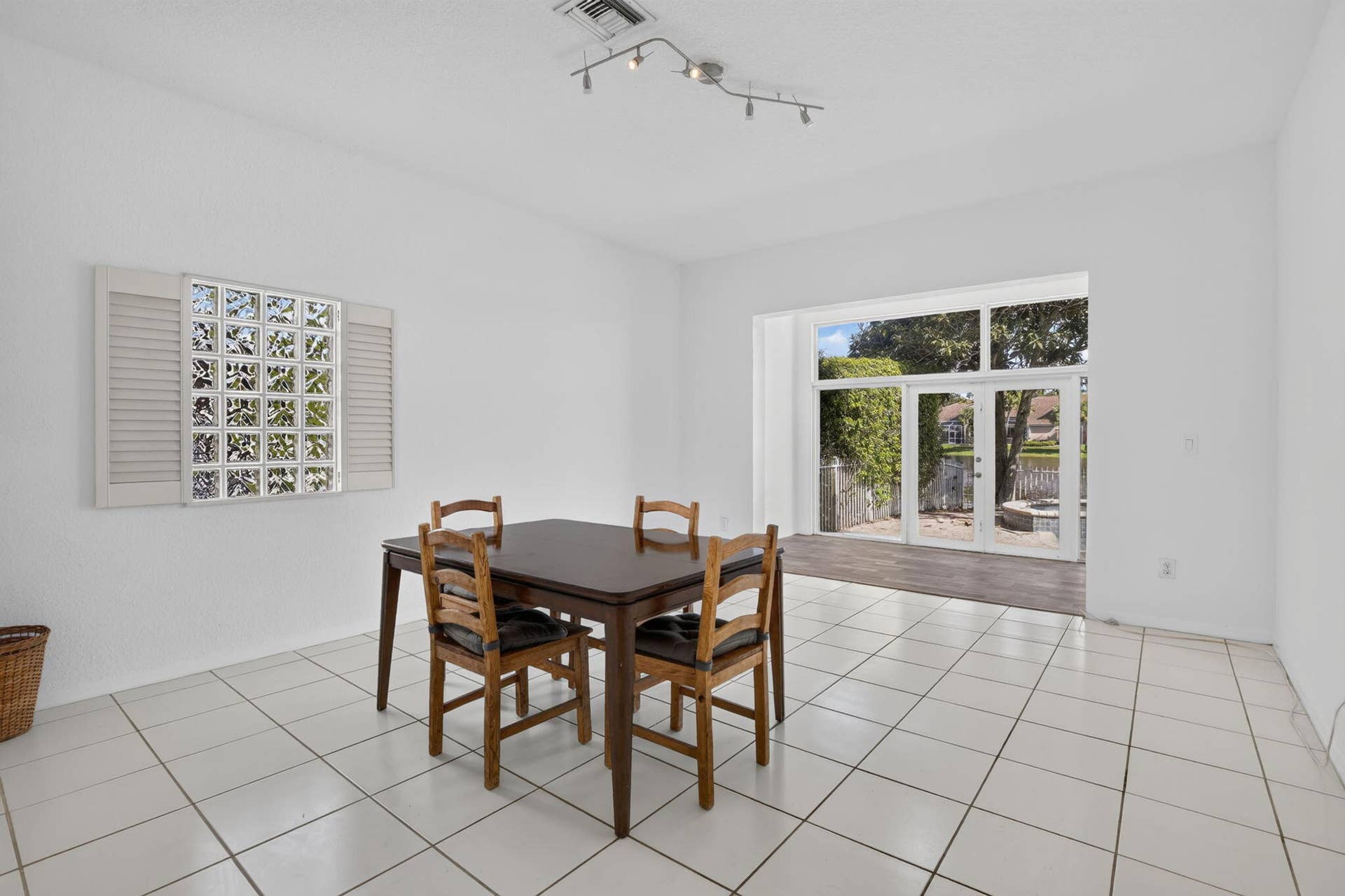 15891 SW 14TH Street, Pembroke Pines, FL 33027 15-web-or-mls-_A7A6930