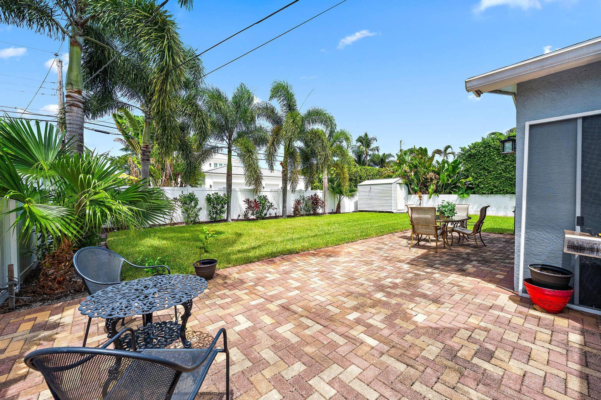 243 Gray St-23