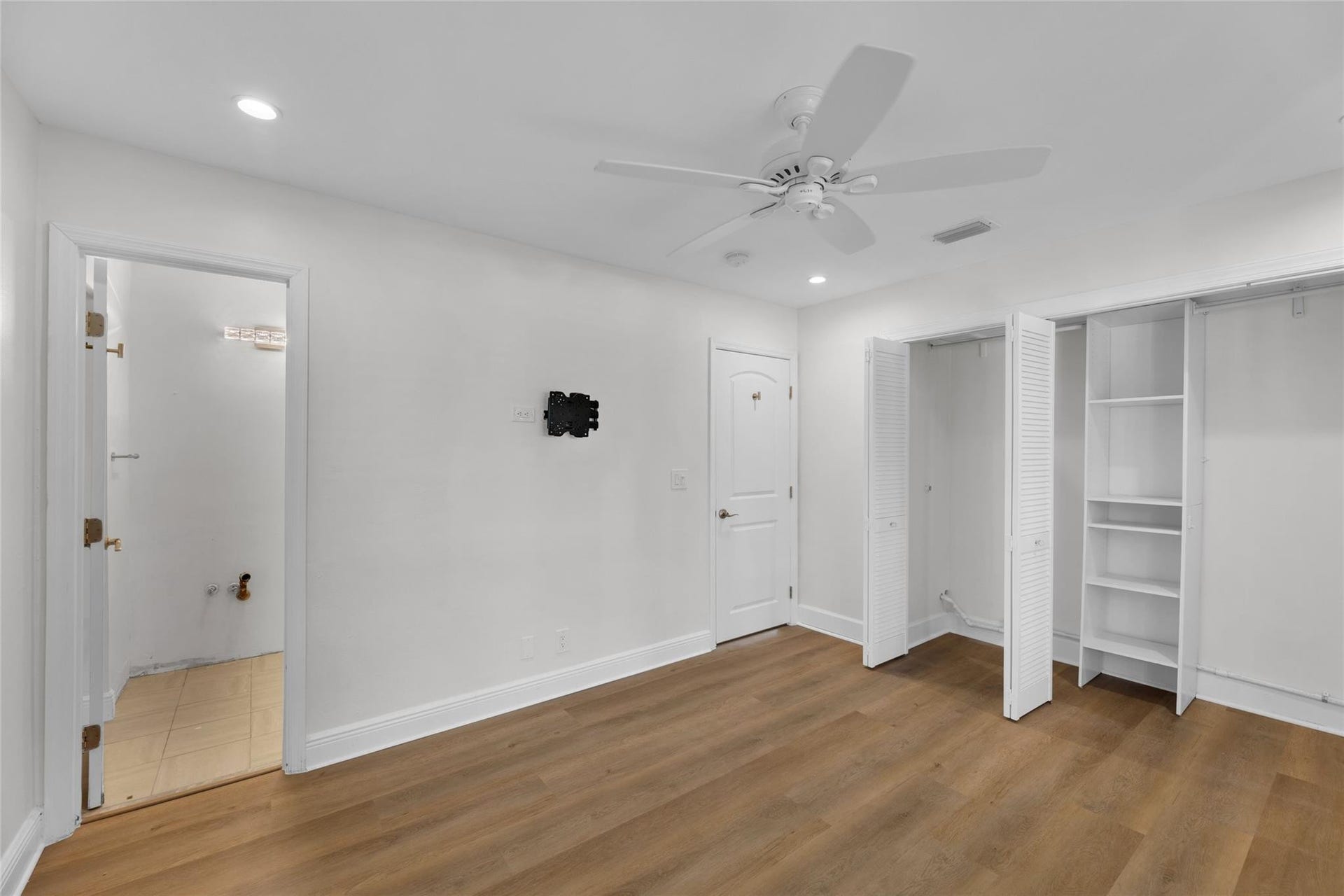2401 NE 47TH Street, Lighthouse Point, Lighthouse Point, FL 33064 Bedroom with bathroom and great closet space