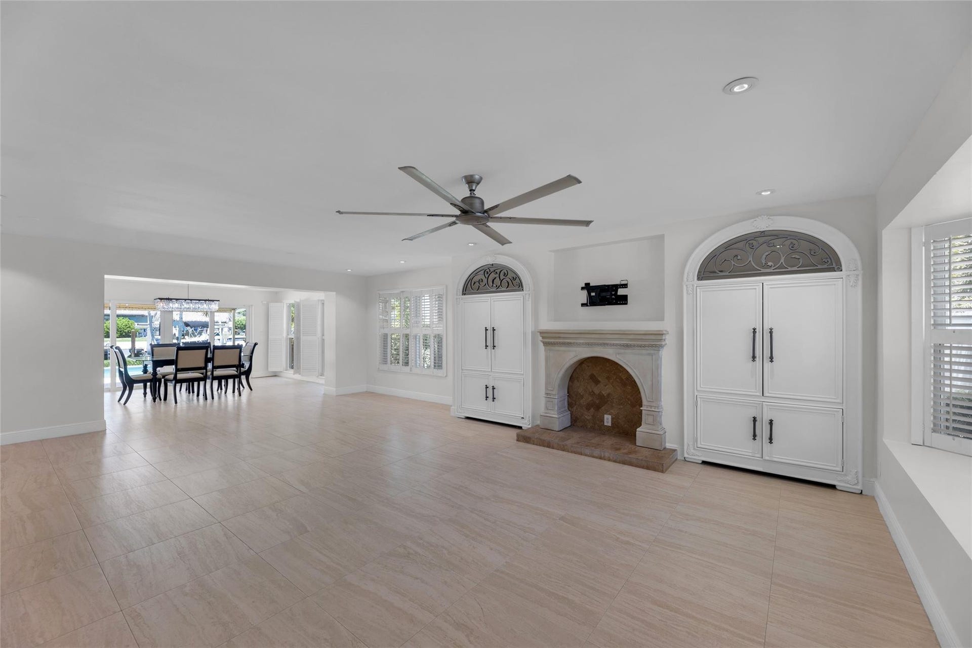 2401 NE 47TH Street, Lighthouse Point, Lighthouse Point, FL 33064 Large and spacious living room and dining room with recessed lighting