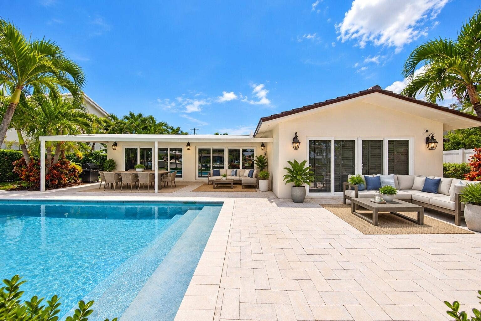 2401 NE 47TH Street, Lighthouse Point, Lighthouse Point, FL 33064 back
