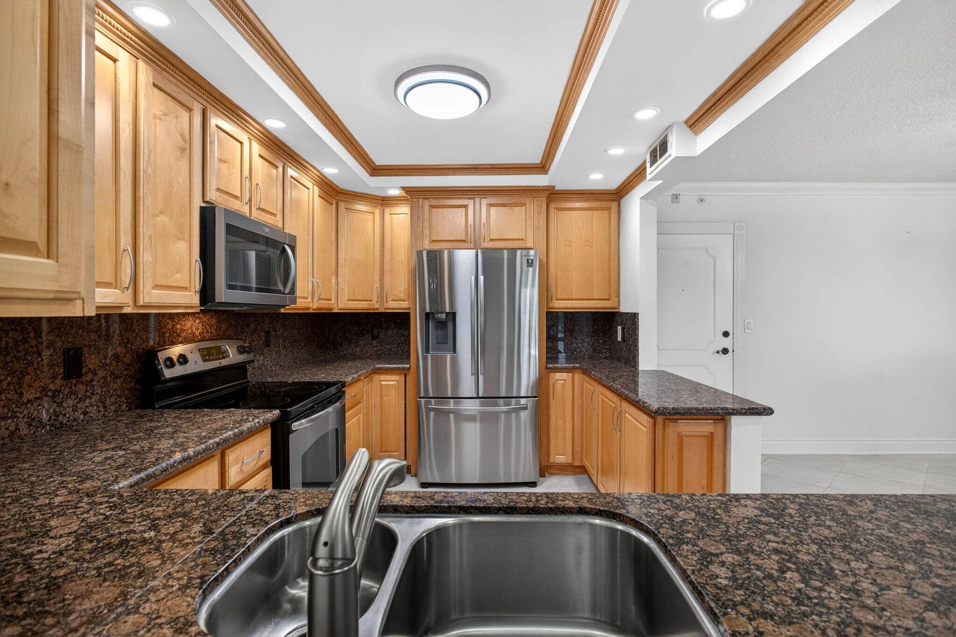 405 N OCEAN Boulevard, #507, Pompano Beach, FL 33062 11-web-or-mls-IMG_7063