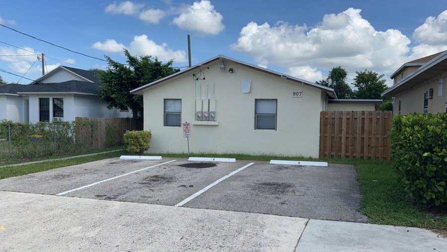 Property photo for 907 8th Street, West Palm Beach, FL