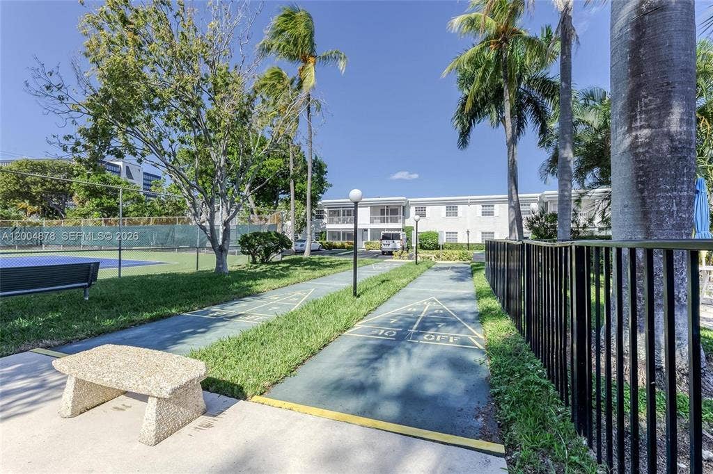 6207 BAY CLUB Drive, #1, Fort Lauderdale, FL 33308 GetMedia (72)
