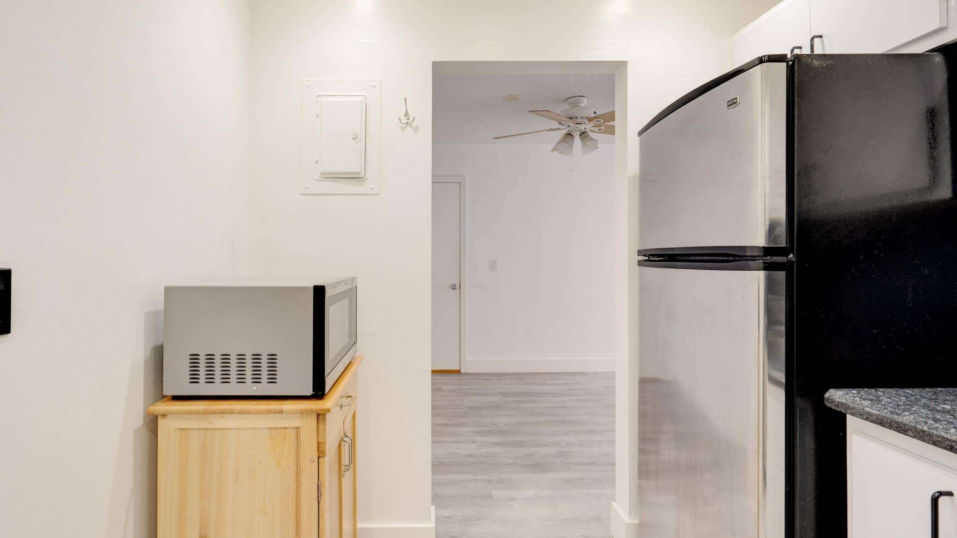 6207 BAY CLUB Drive, #1, Fort Lauderdale, FL 33308 6207_bay_club_dr_1_ft_Lauderdale_33308-4