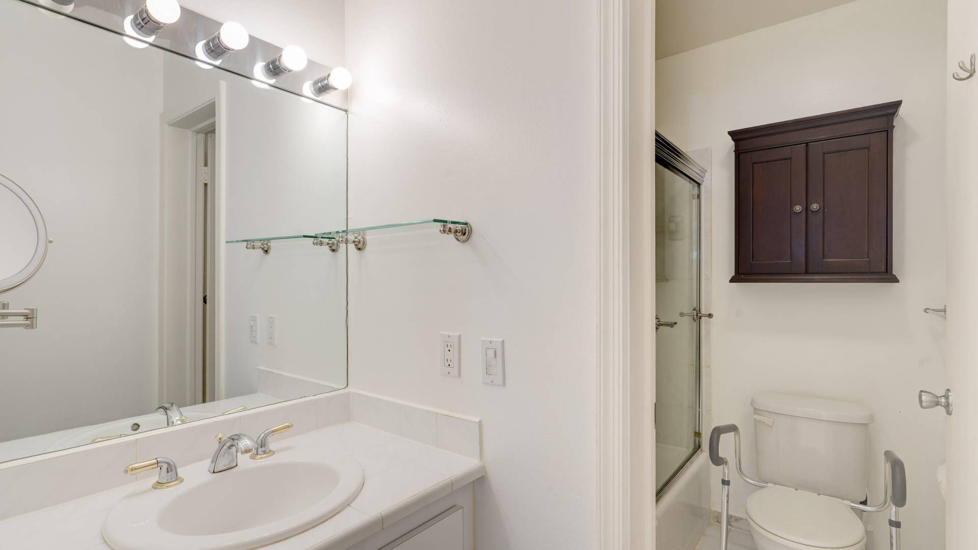 6207 BAY CLUB Drive, #1, Fort Lauderdale, FL 33308 6207_bay_club_dr_1_ft_Lauderdale_33308-5