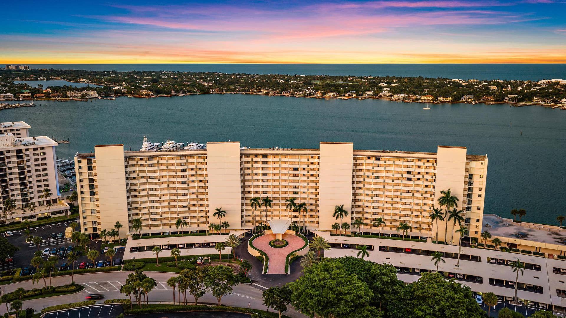 134 LAKESHORE Drive, #316, North Palm Beach, FL 33408 Aerial View