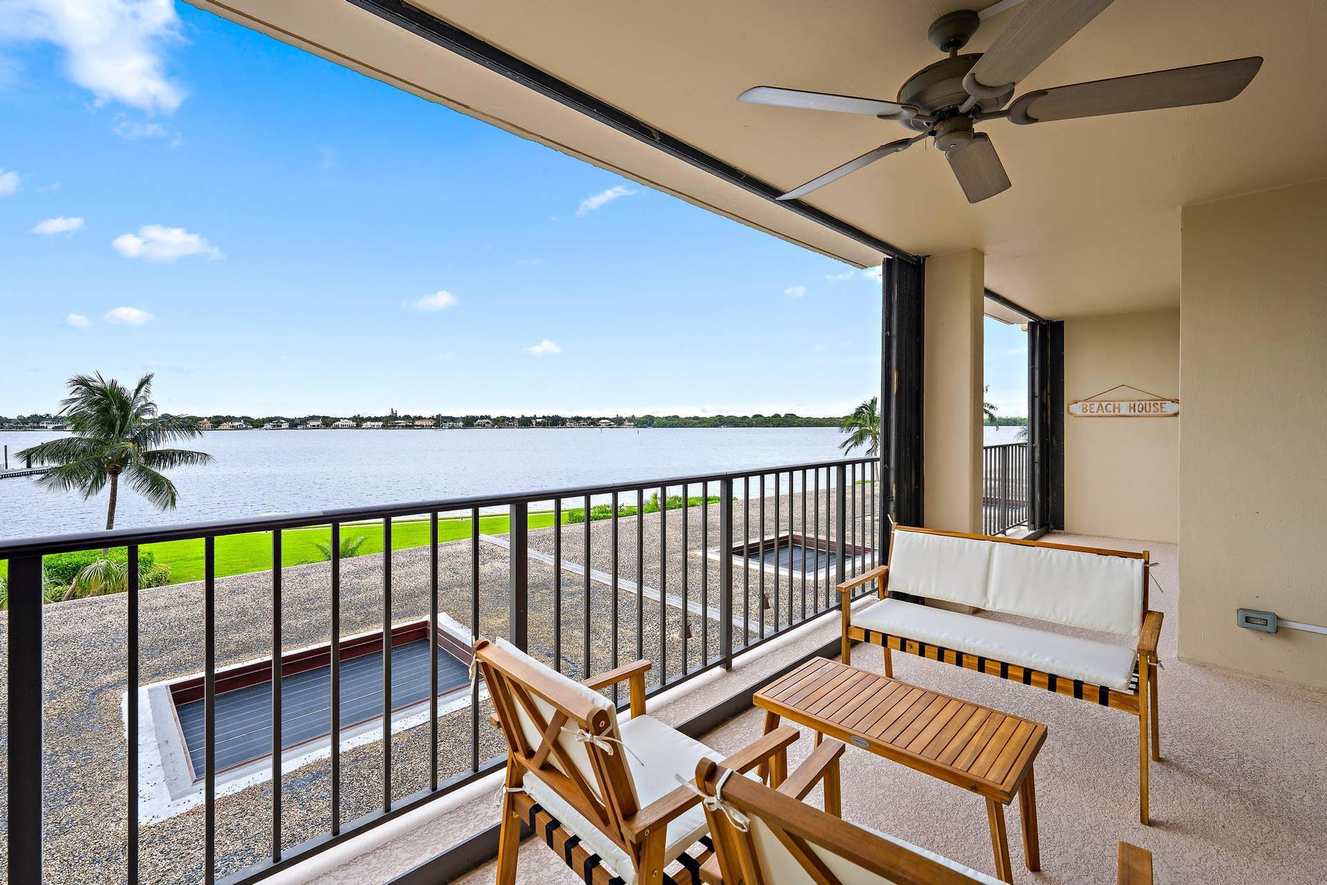 134 LAKESHORE Drive, #316, North Palm Beach, FL 33408 Balcony