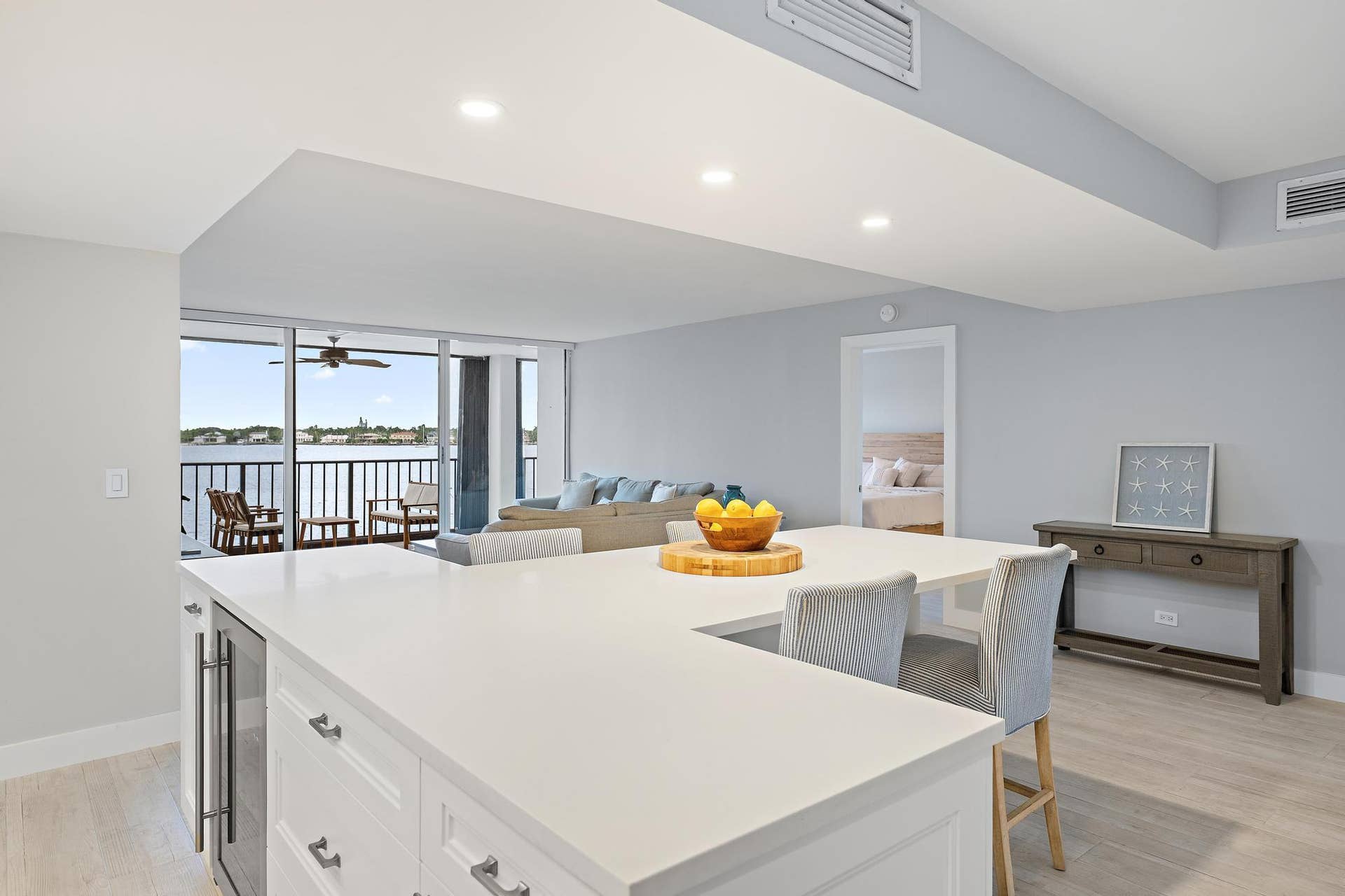134 LAKESHORE Drive, #316, North Palm Beach, FL 33408 Kitchen