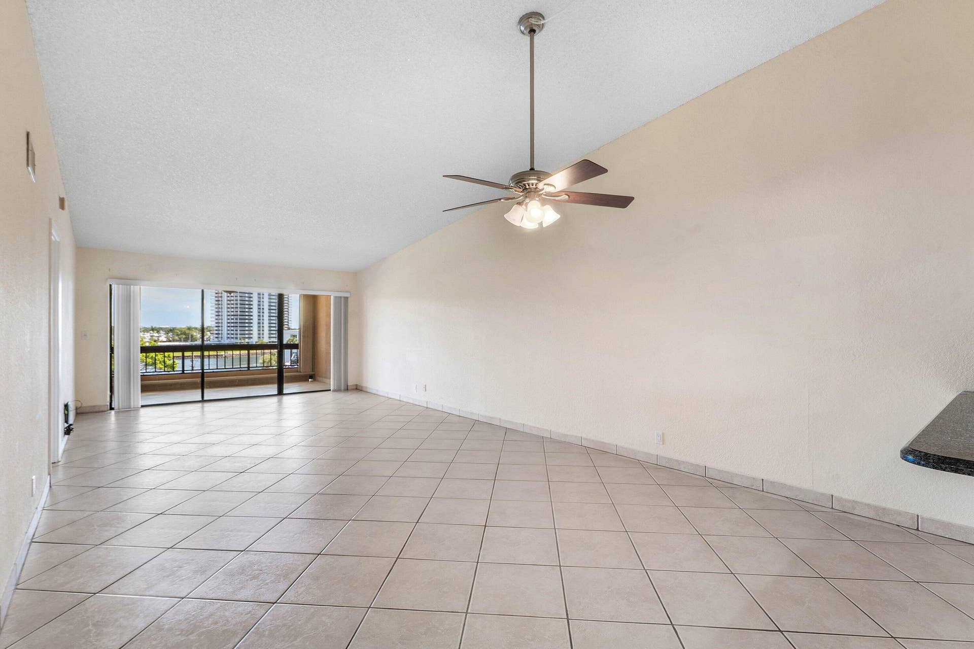 1030 Us Highway 1, #413, North Palm Beach, FL 33408 Living Room 2