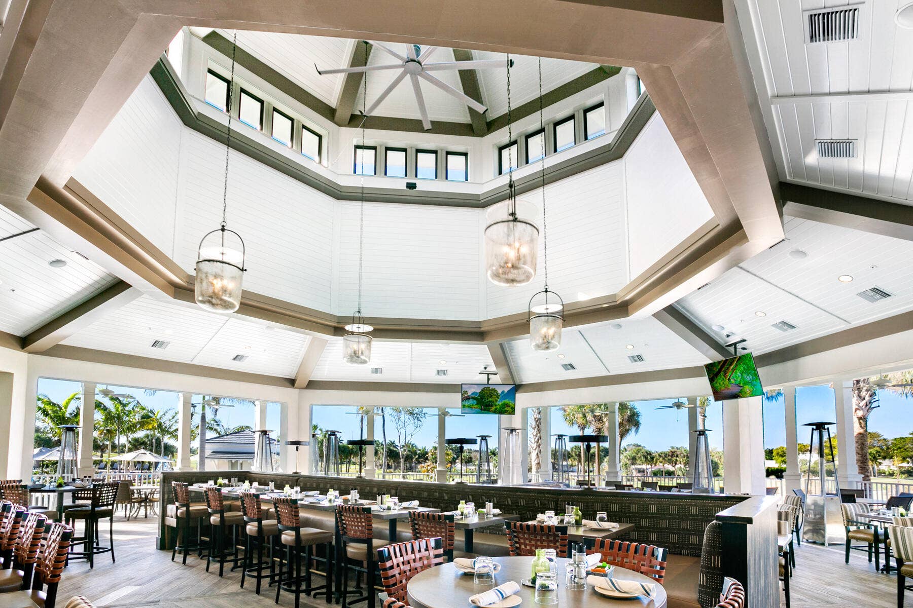 1030 Us Highway 1, #413, North Palm Beach, FL 33408 Outdoor Restaurant