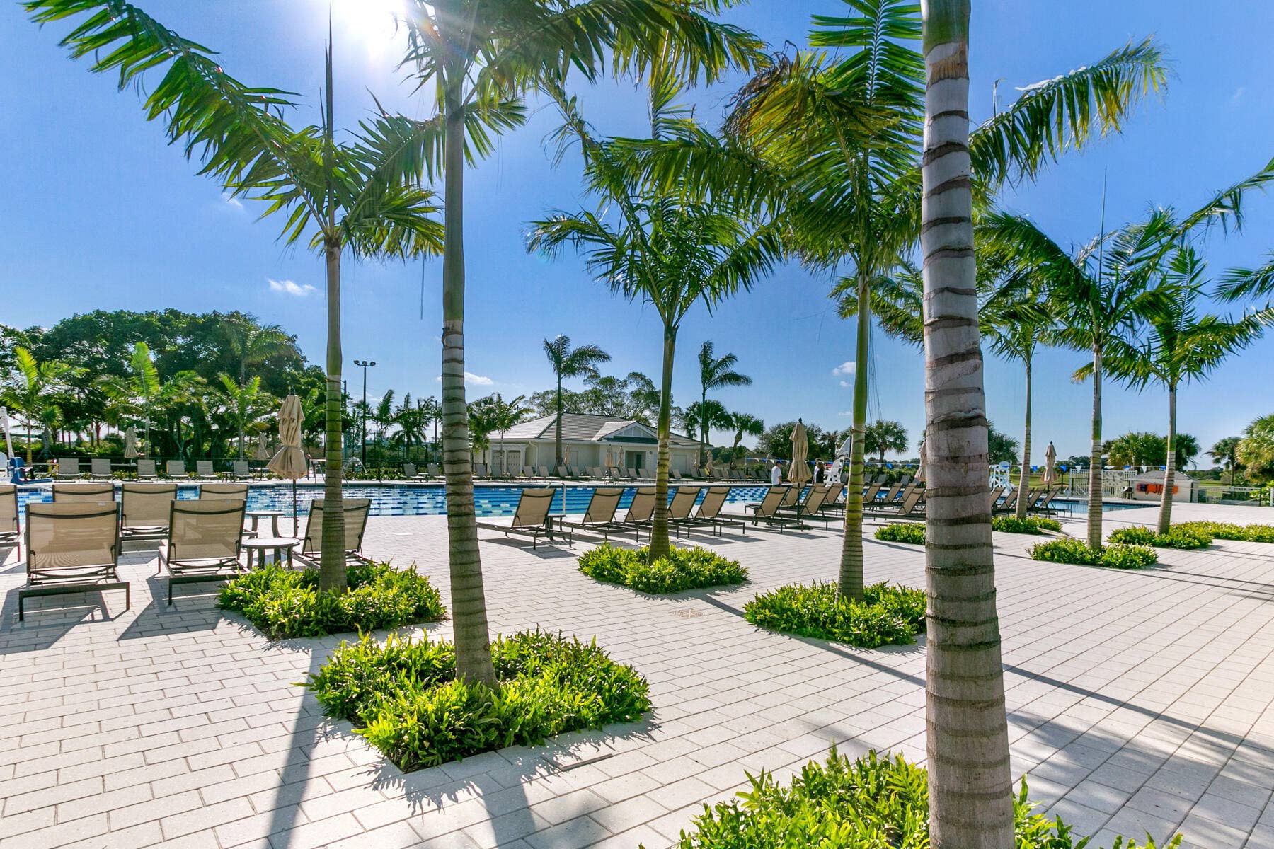 1030 Us Highway 1, #413, North Palm Beach, FL 33408 Pool Deck
