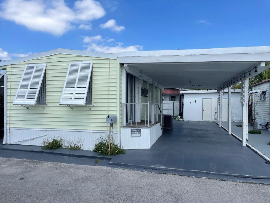 Property photo for 812 SW 1ST Court, Hallandale Beach, FL