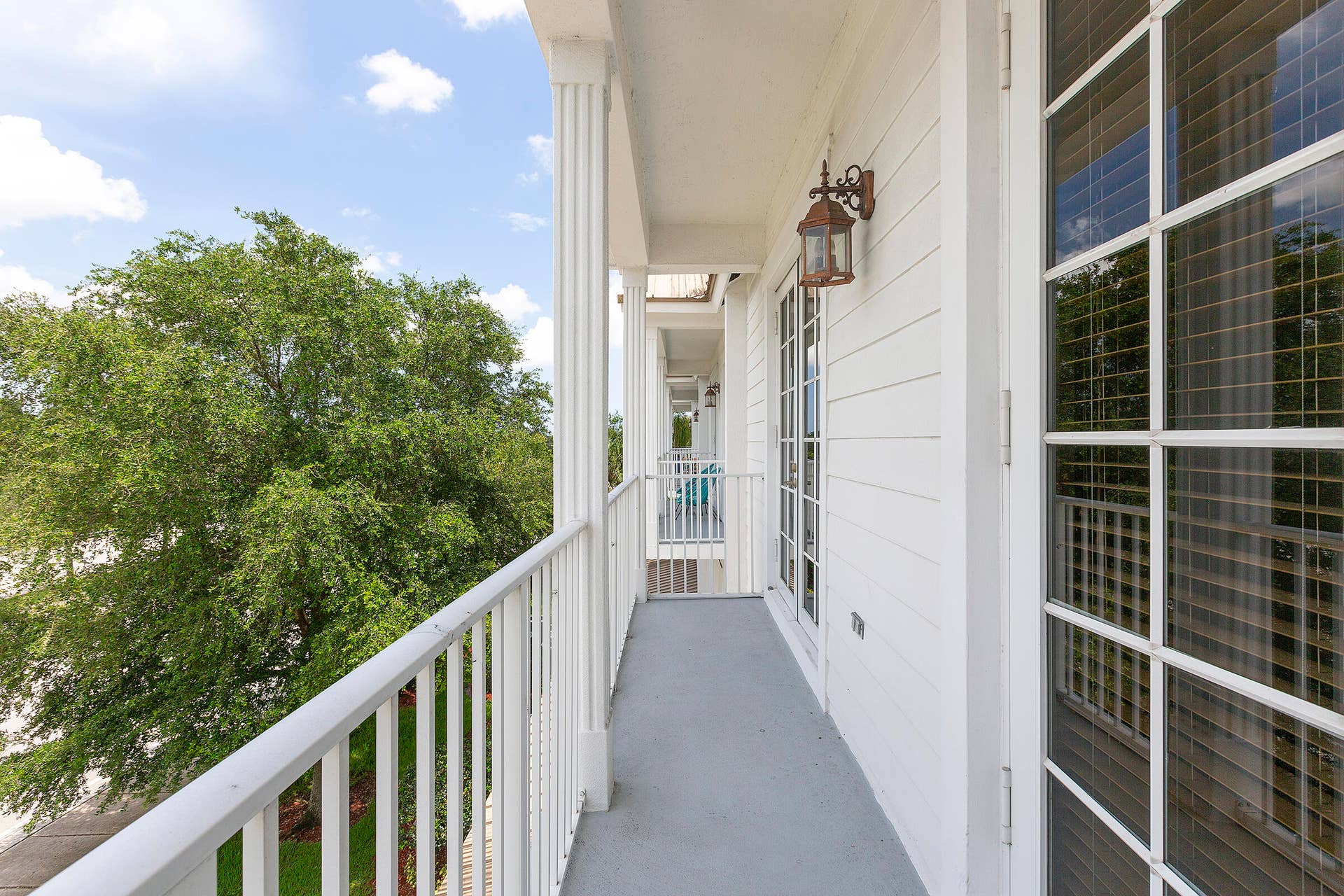 6807 LAKESIDE Circle N, #102-1, Davie, FL 33314 27_U2_Balcony_1