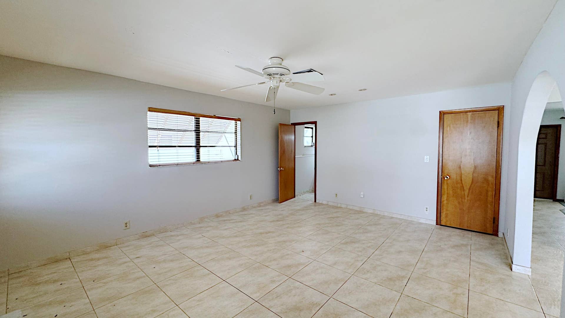 309 SE 4TH Street, Dania Beach, FL 33004 IMG_3695