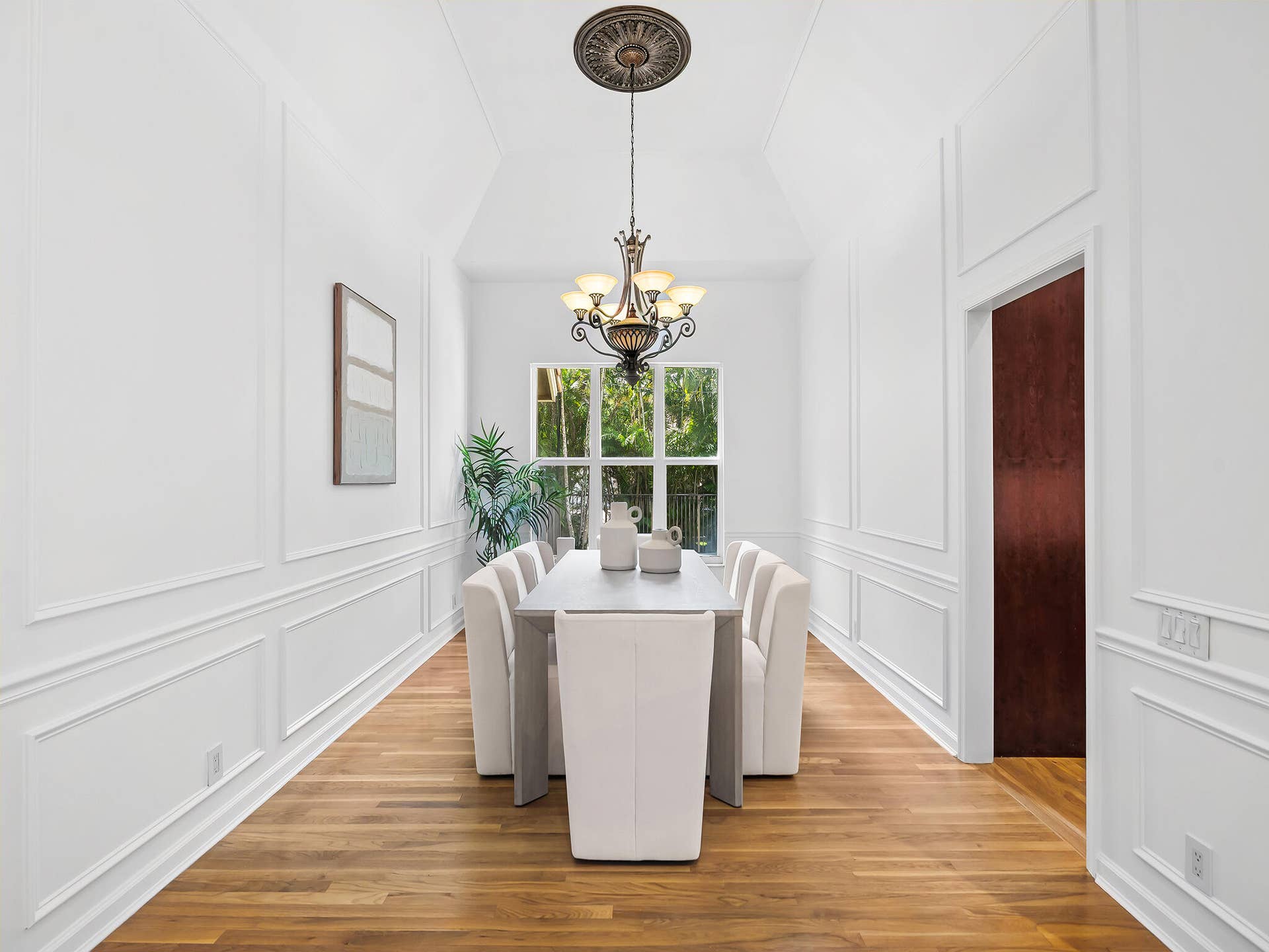 Formal Dining
