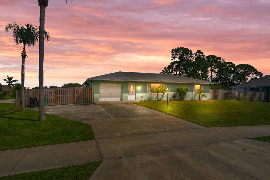 Property photo for 257 SW THORNHILL Drive, Port St Lucie, FL