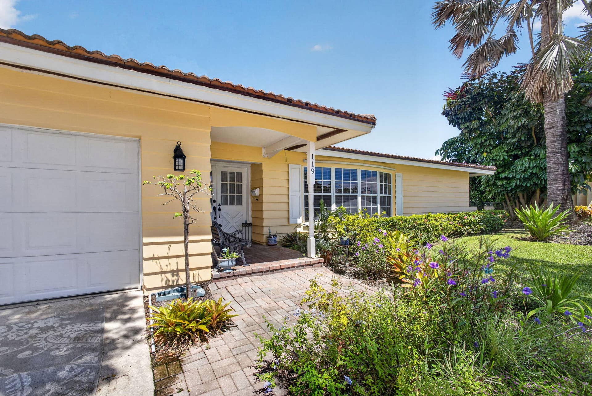119 Cruiser Road S, North Palm Beach, FL 33408 119 Cruiser Road S