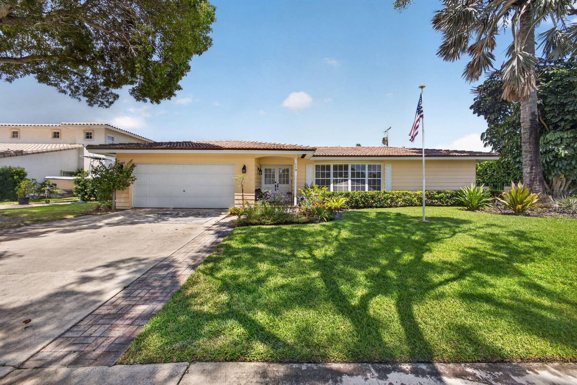 119 Cruiser Road S, North Palm Beach, FL 33408 119 Cruiser Road S