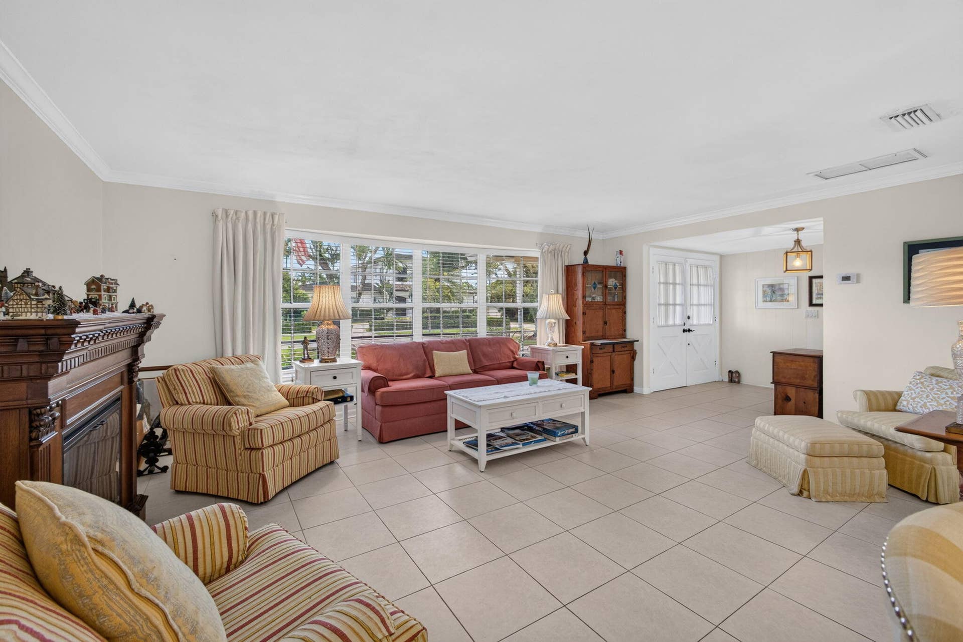 119 Cruiser Road S, North Palm Beach, FL 33408 119 Cruiser Road S