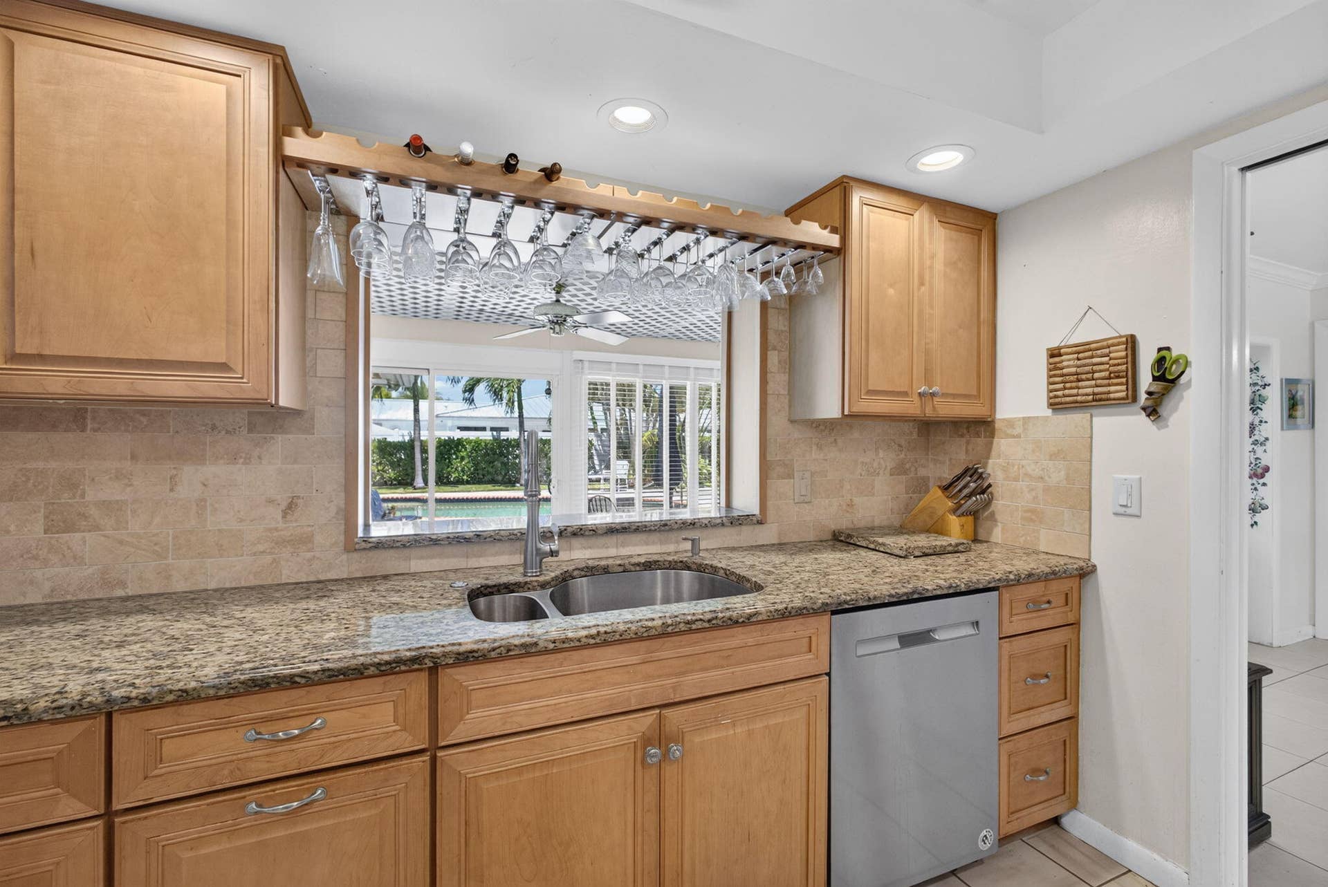 119 Cruiser Road S, North Palm Beach, FL 33408 119 Cruiser Road S