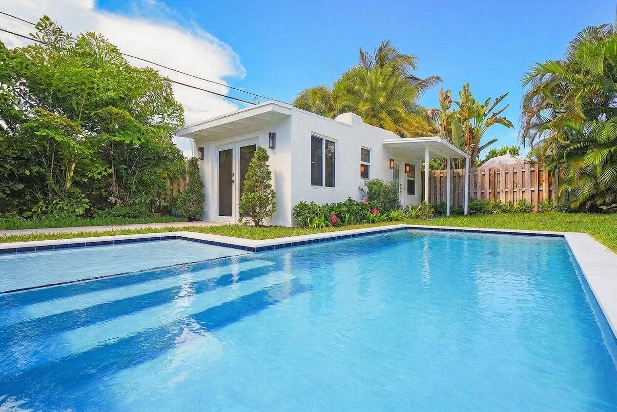 Salt Water & Heated Pool