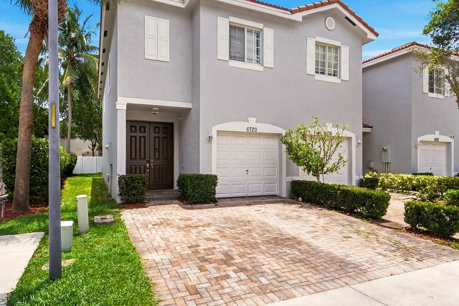 Property photo for 6720 CYPRESS WALK Terrace, Tamarac, FL