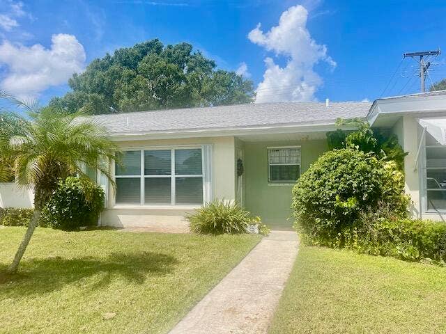 Property photo for 113 Lakes End Drive, #Apt c, Fort Pierce, FL