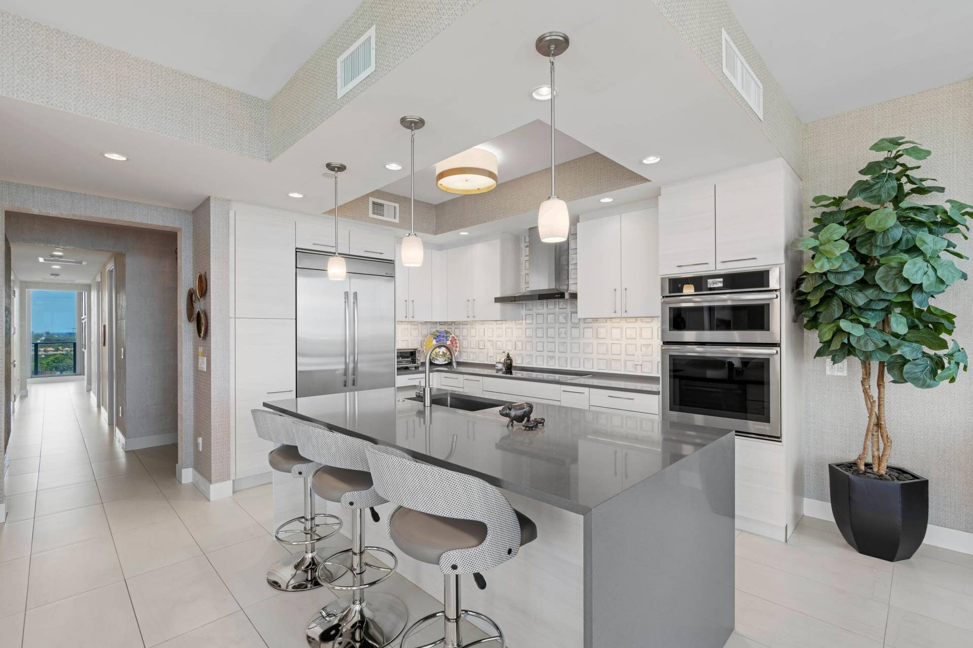 2 WATER CLUB Way, #1204, North Palm Beach, FL 33408 6