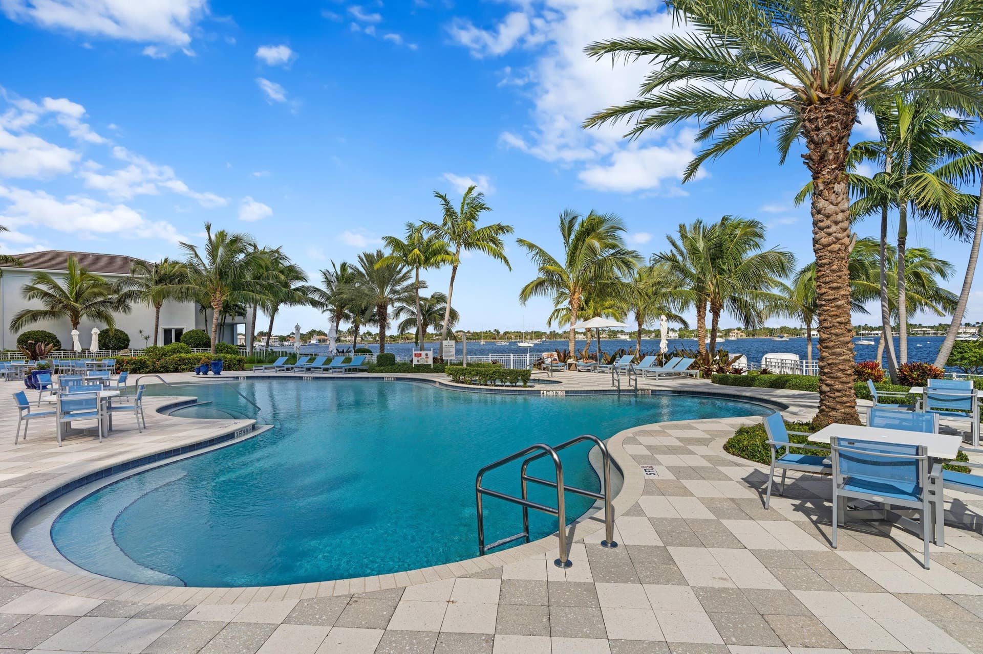 2 WATER CLUB Way, #1204, North Palm Beach, FL 33408 27