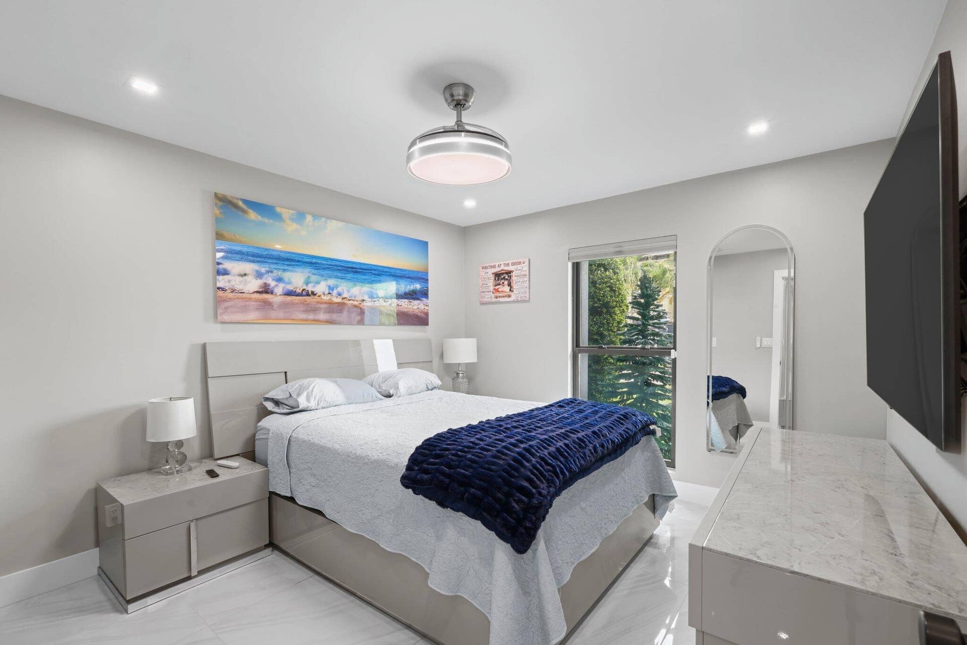2820 NE 47th St - 42.jpg-SMALL