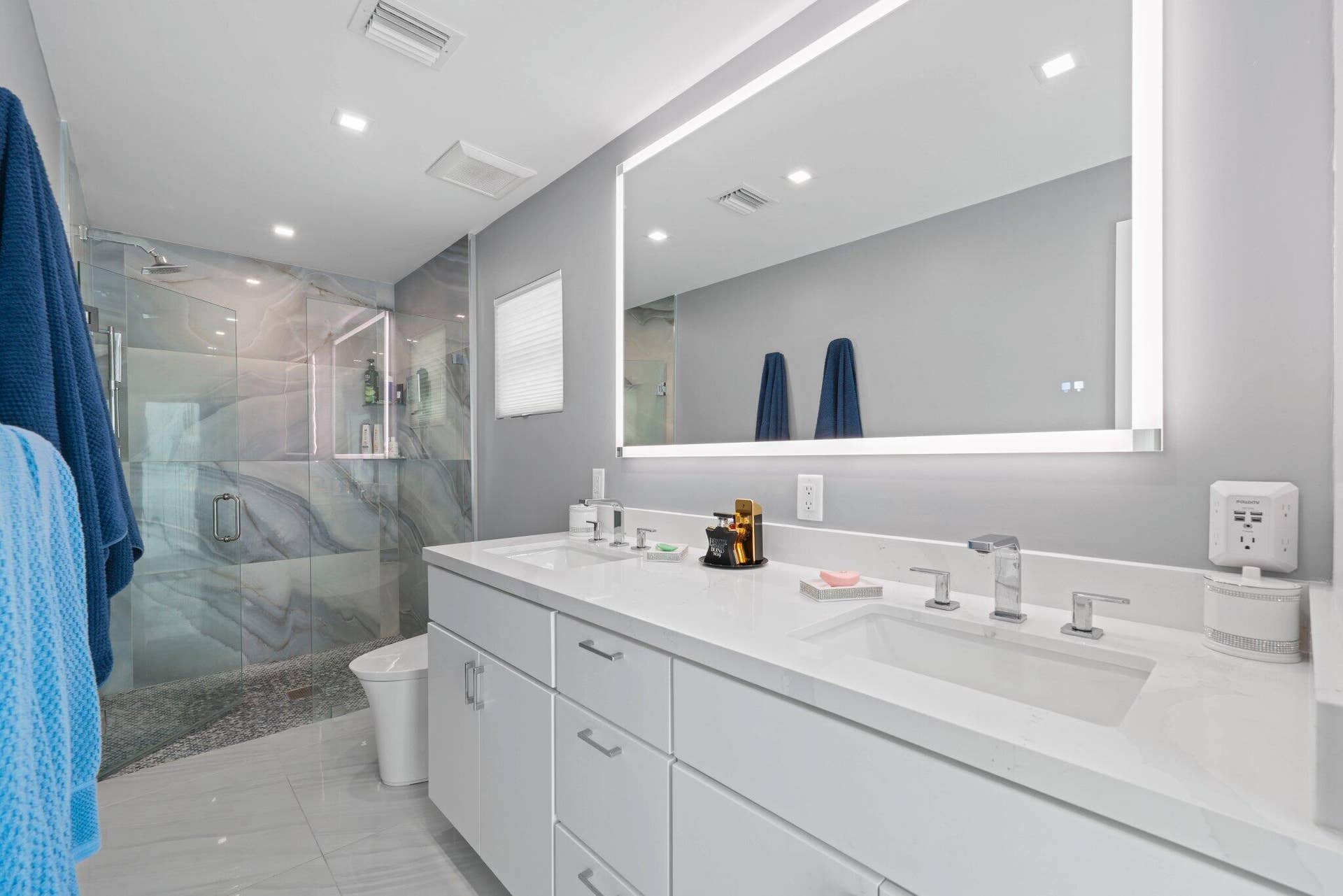 2820 NE 47th St - 51.jpg-SMALL